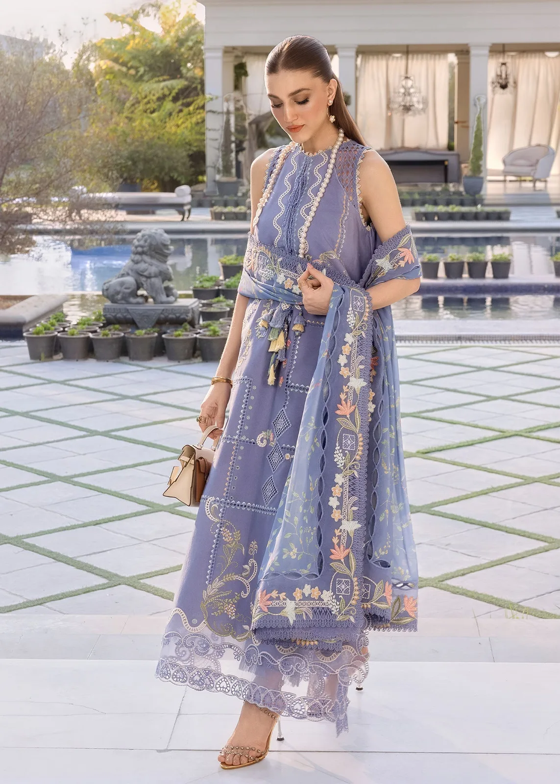 FLORAL SERENITY-D1B