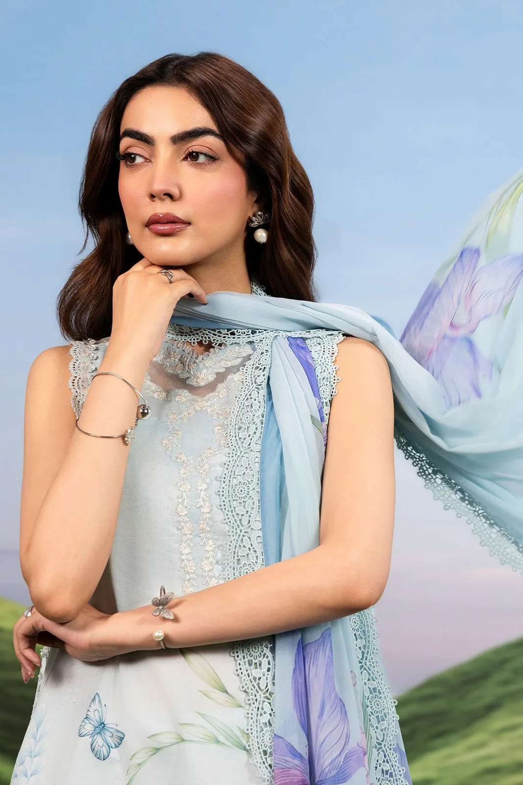 3 Pc Unstitched Embroidered Lawn Suit